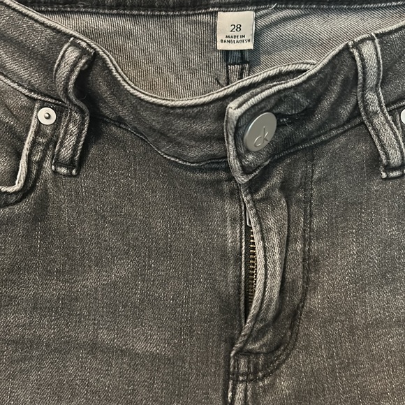 Calvin Klein size 28 mid rise Jegging - Picture 11 of 12